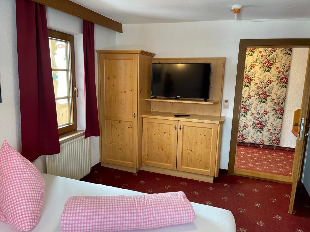 Der Waidachhof Zillertal Apartman Hainzenberg Kültér fotó